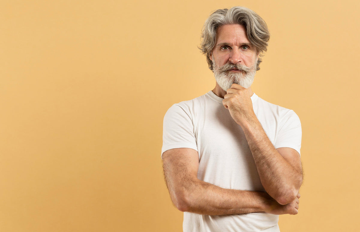 Come si gestiscono i capelli grigi nell’uomo?